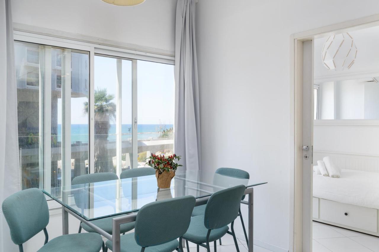 Sea View 2 Bedroom Apartment With Bomb Shelter Tel Aviv Eksteriør bilde